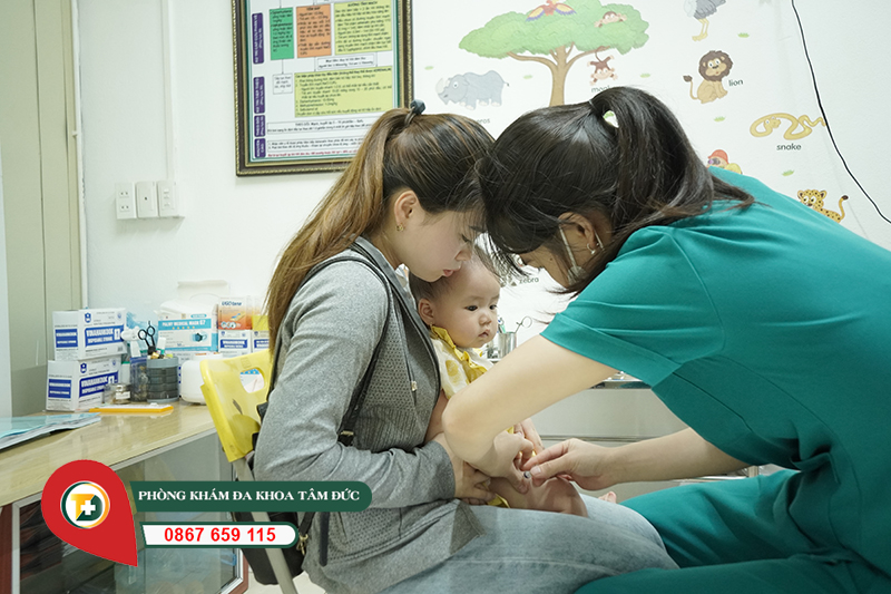 Tiêm vắc xin phòng bệnh thủy đậu varicella ở Lục Nam